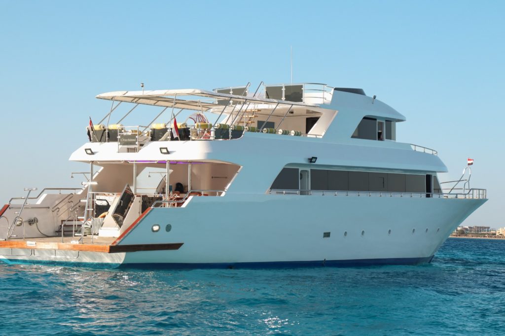 somabay activities luxry yacht